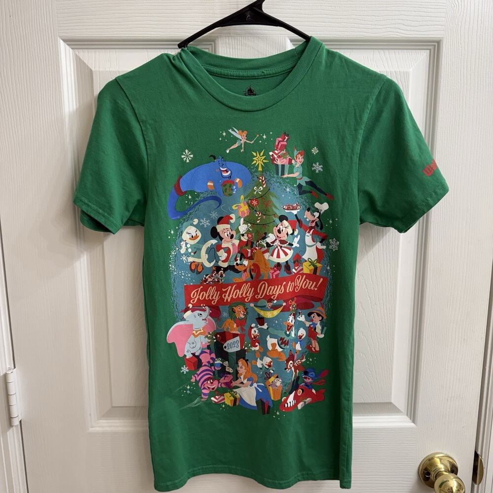 Disney Parks 2023 Christmas Holiday Mickey And Friends Shirt Size XS